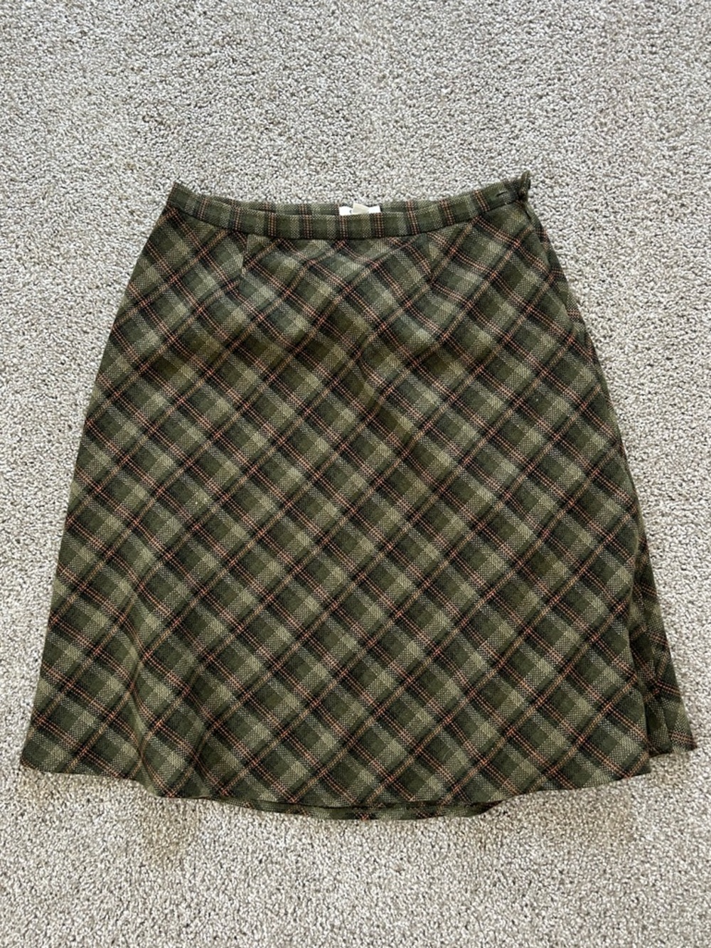 vintage plaid skirt